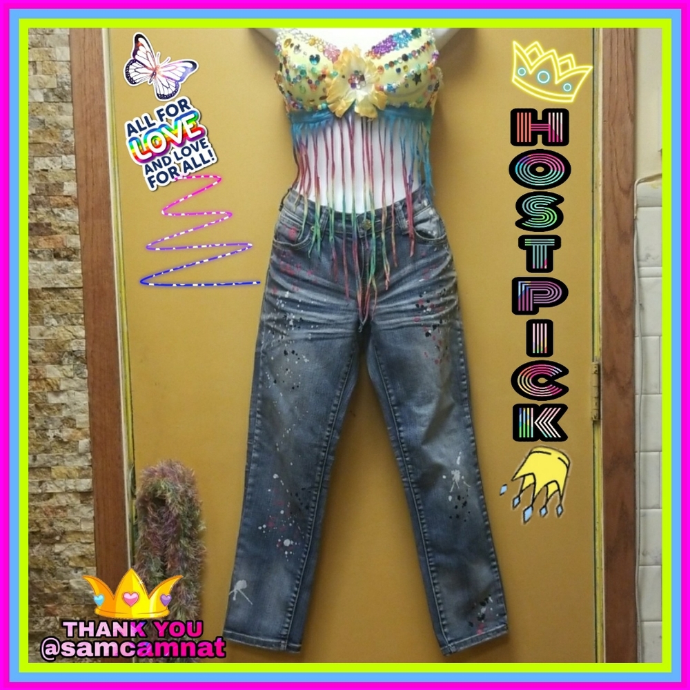 Rhinestone Crop Jeans💍HOST PICK👑